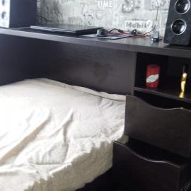 Кровать в малогабаритную комнату по индивидуальному заказу